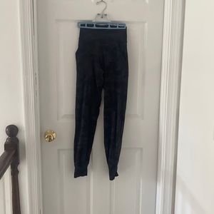 lululemon align joggers